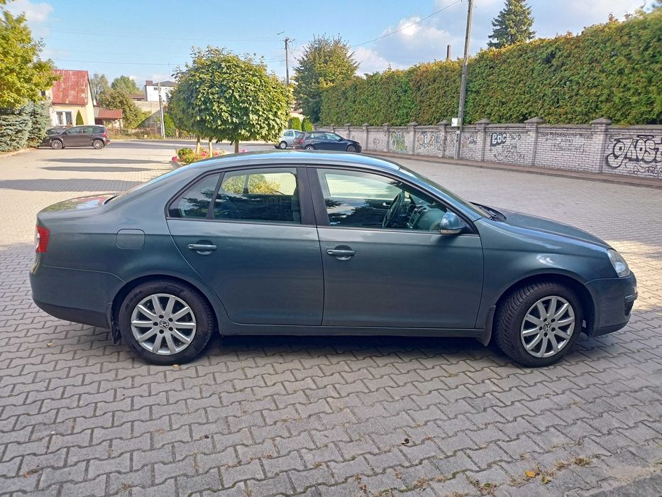 Sprzedam samochód Volkswagen Jetta 1.6 MPI ,benzyna,LPG.