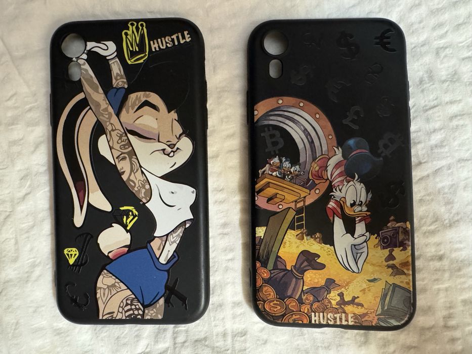 Чохли на iPhone XR