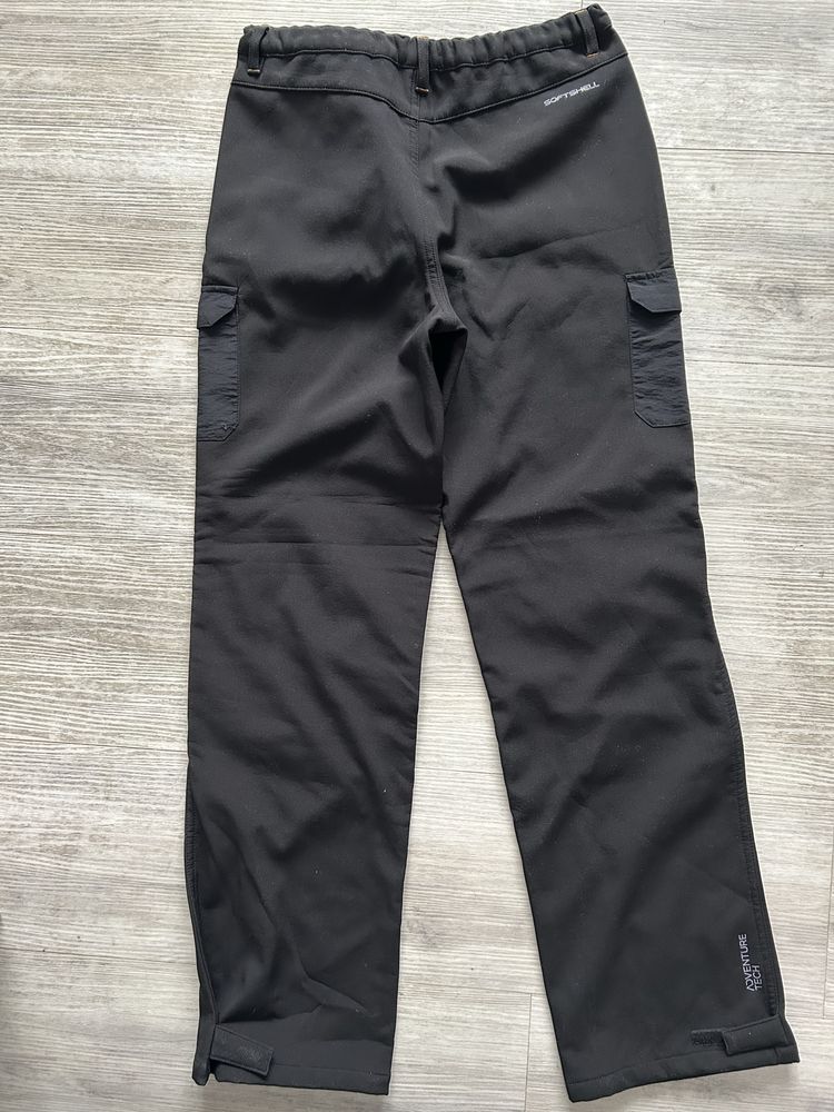 Чорні Softshell штани Regatta (11/12 років, EUR 152)