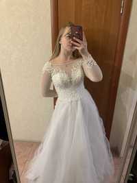 Сукня корсетна, весільна сукня