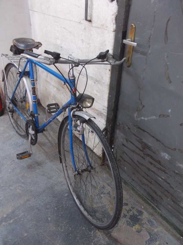 Stary oldskulowy rower