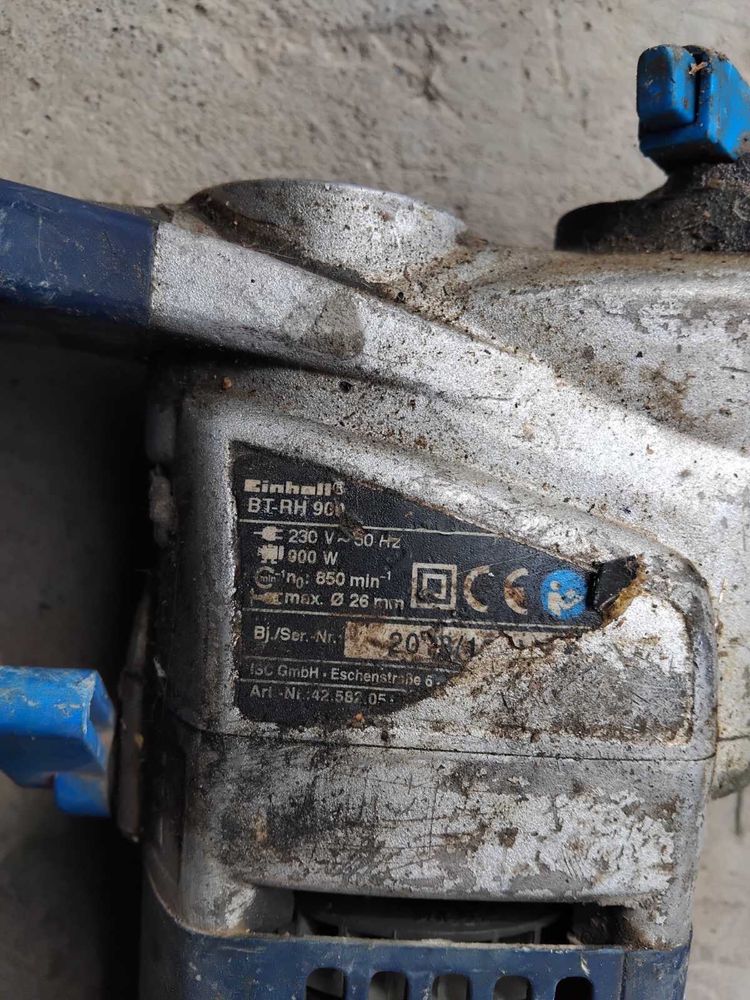 Продаю перфаратор EINHELL BT-RH 900/1