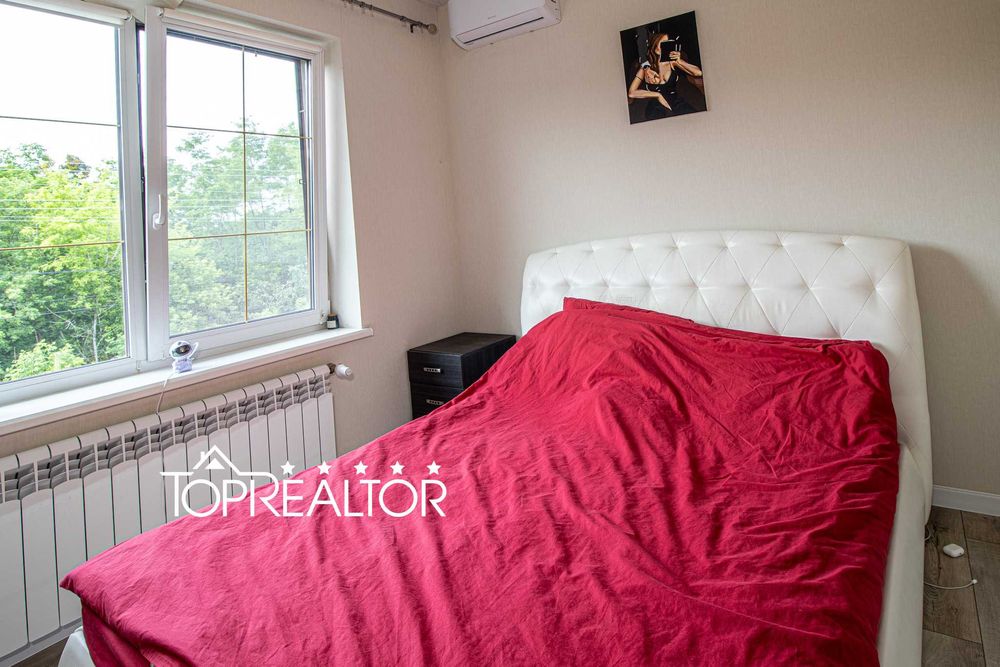 Продам 2-поверховий будинок з ремонтом Флорінка-2 (Флоринка)