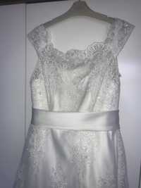 Suknia ślubna M - koronka, rękaw, guziki