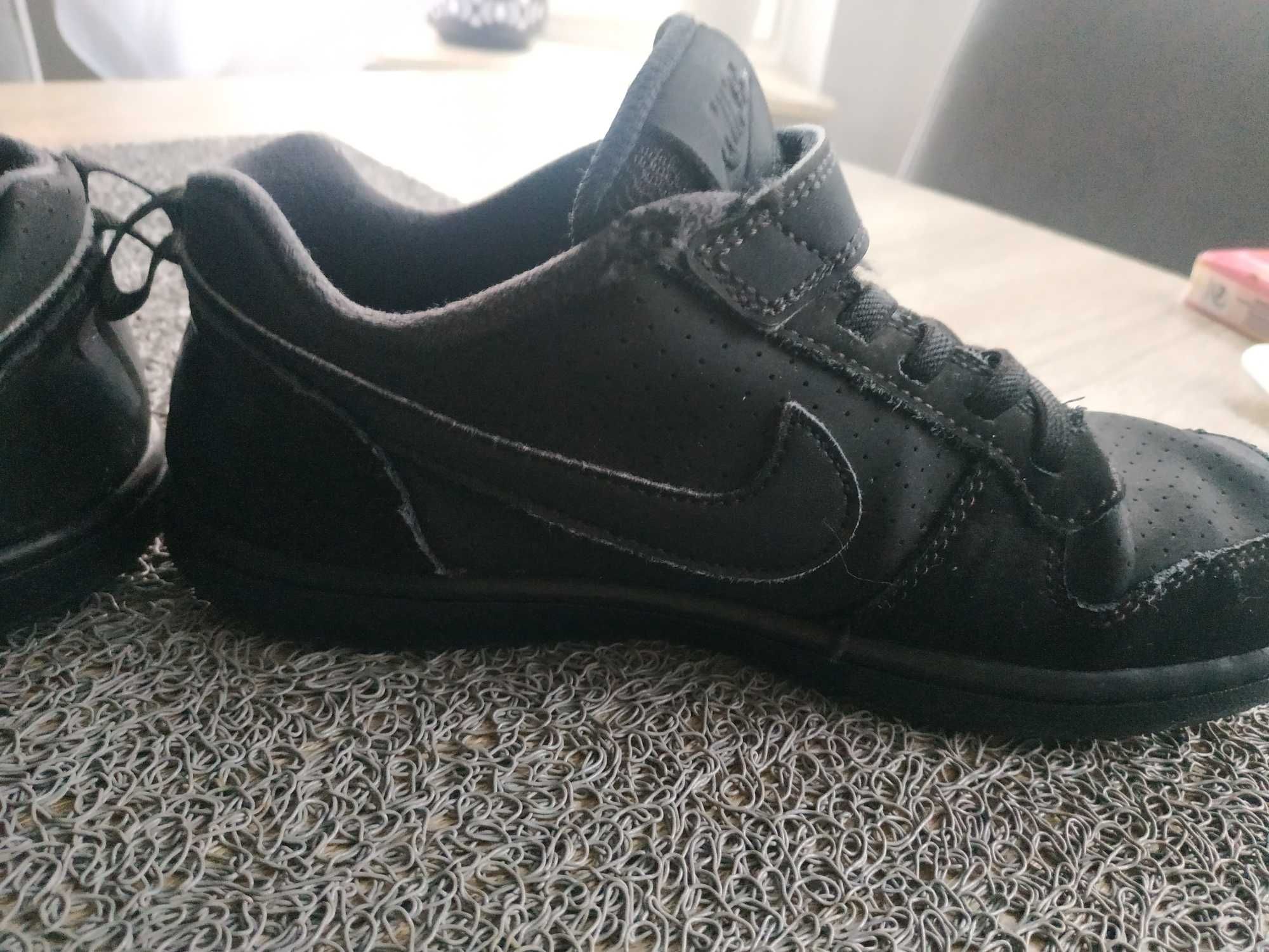 Buty sportowe chłopięce_Nike_rozmiar 34