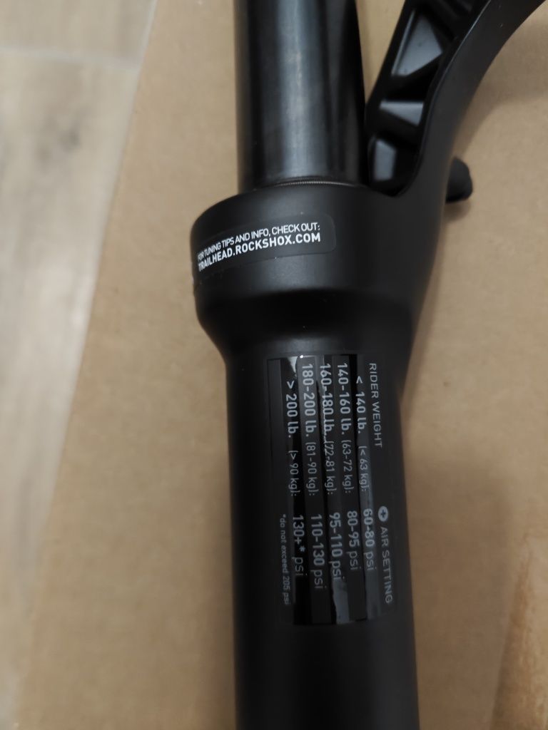 Nowy amortyzator RockShox Judy Silver TK 29 Solo Air 120 Tapered boost