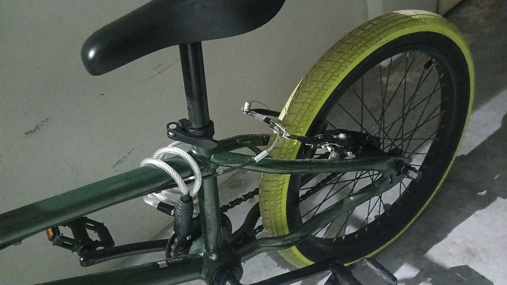 Bicicleta BMX usada