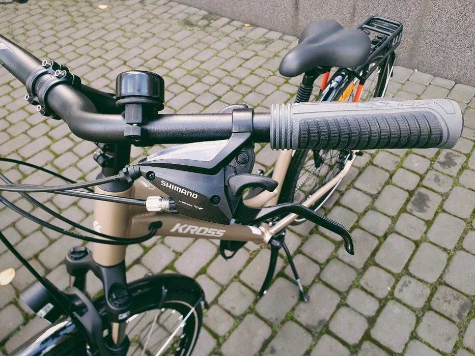 Kross Trans 3.0 Lady, 2 kolory, 28", shimano acera, rozm M - WYPRZEDAŻ