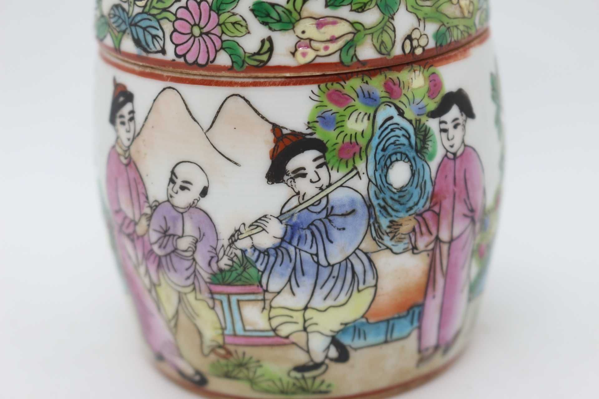 Raro Pote / Caixa Porcelana Chinesa Figuras Quotidiano XIX 9 cm