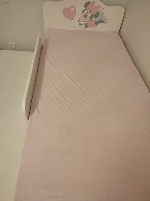 Łóżko MEBLIK Minnie Mouse 90x200 barierka, szuflada z materacem