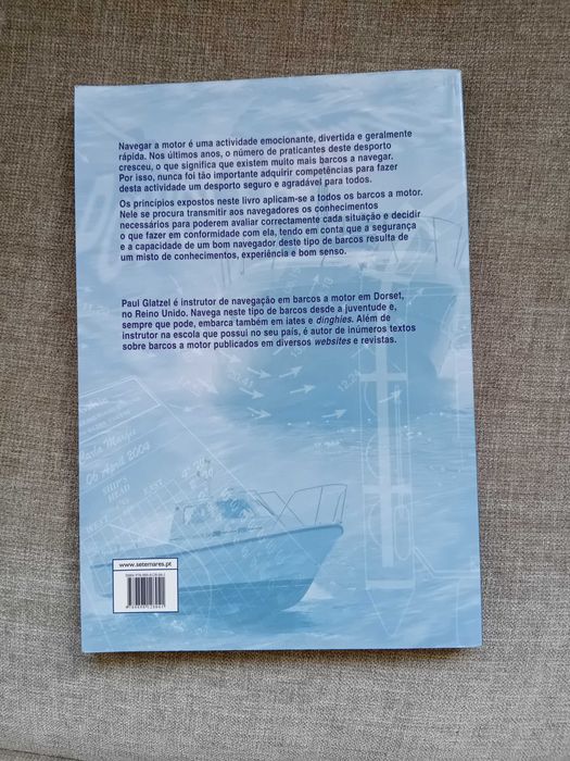 Livro "Manual dos Barcos a Motor"