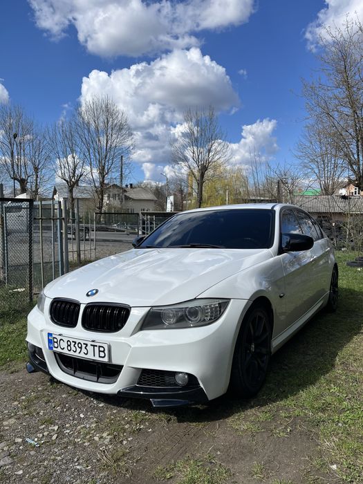 Продам BMW е90 2011 року !!!Терміново!!!