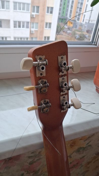 Гітара акустична