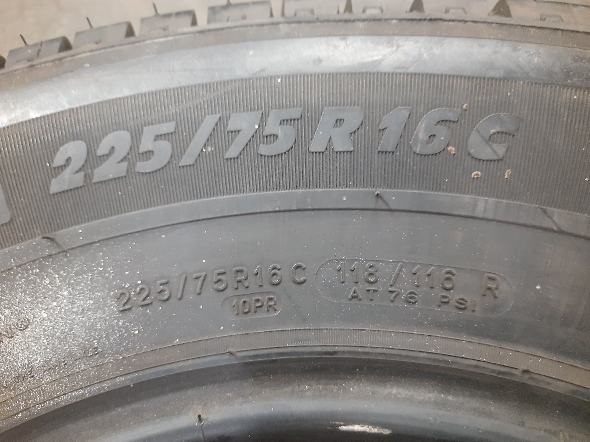 Opony 225/75R16C 118/116R Michelin Agilis