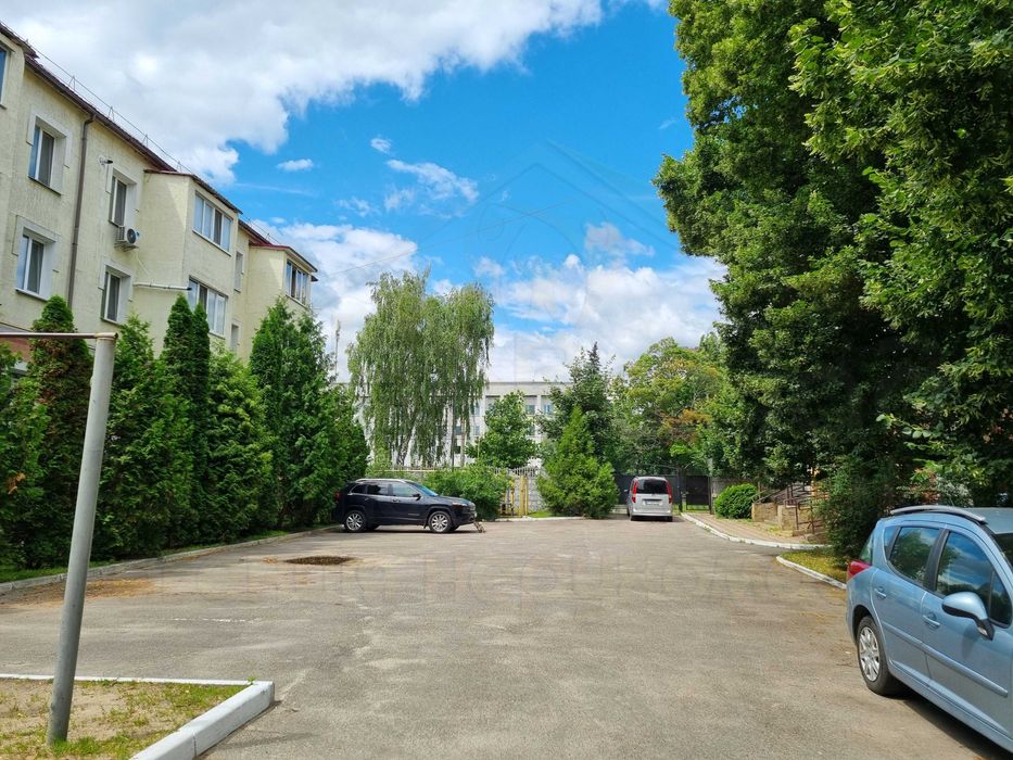2 кімн квартира 72м2 з індивідуальним опаленням - Центральний Ринок-KI