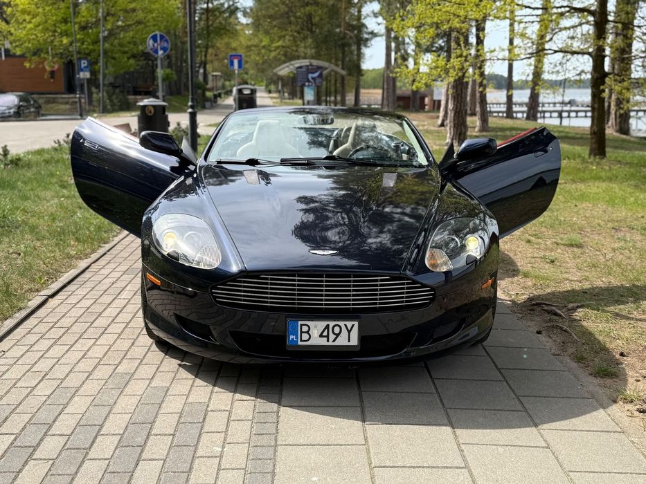 Aston Martin DB9 V12