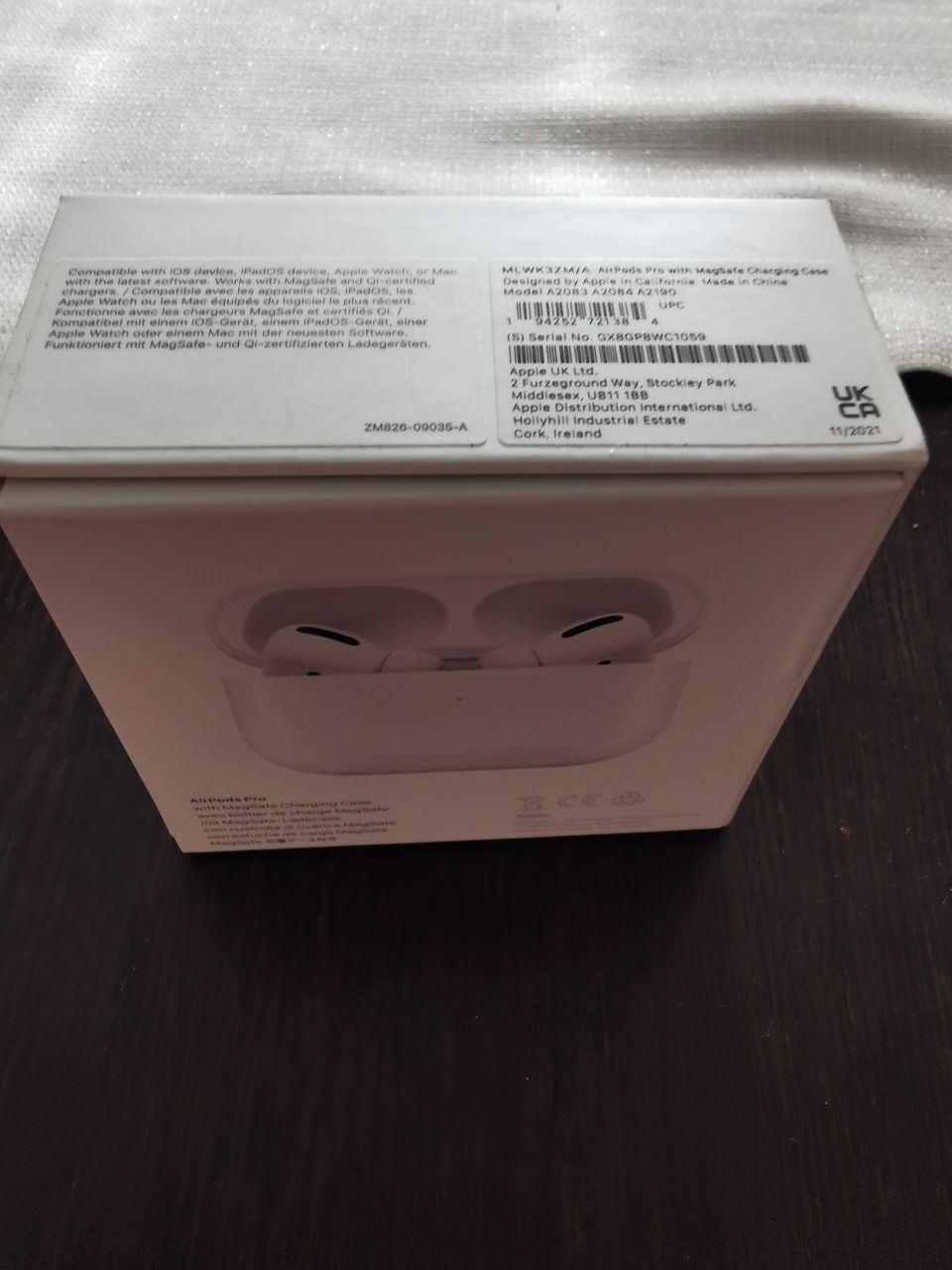 AirPods Pro with pudełko model A2083 A2084 A2190