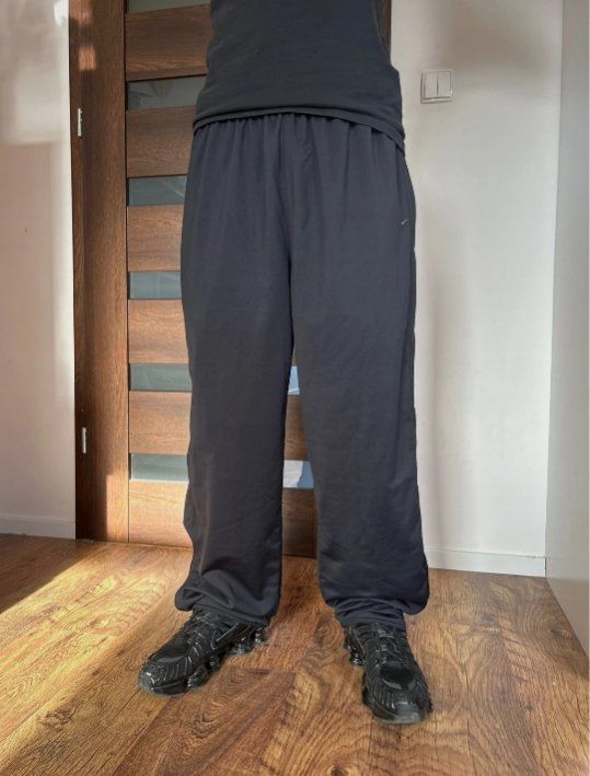 Sportowe spodnie nike vintage ortalion