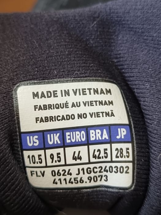 Оригінал 100% чоловічі кросівки mizuno wave rider 28   eur 44