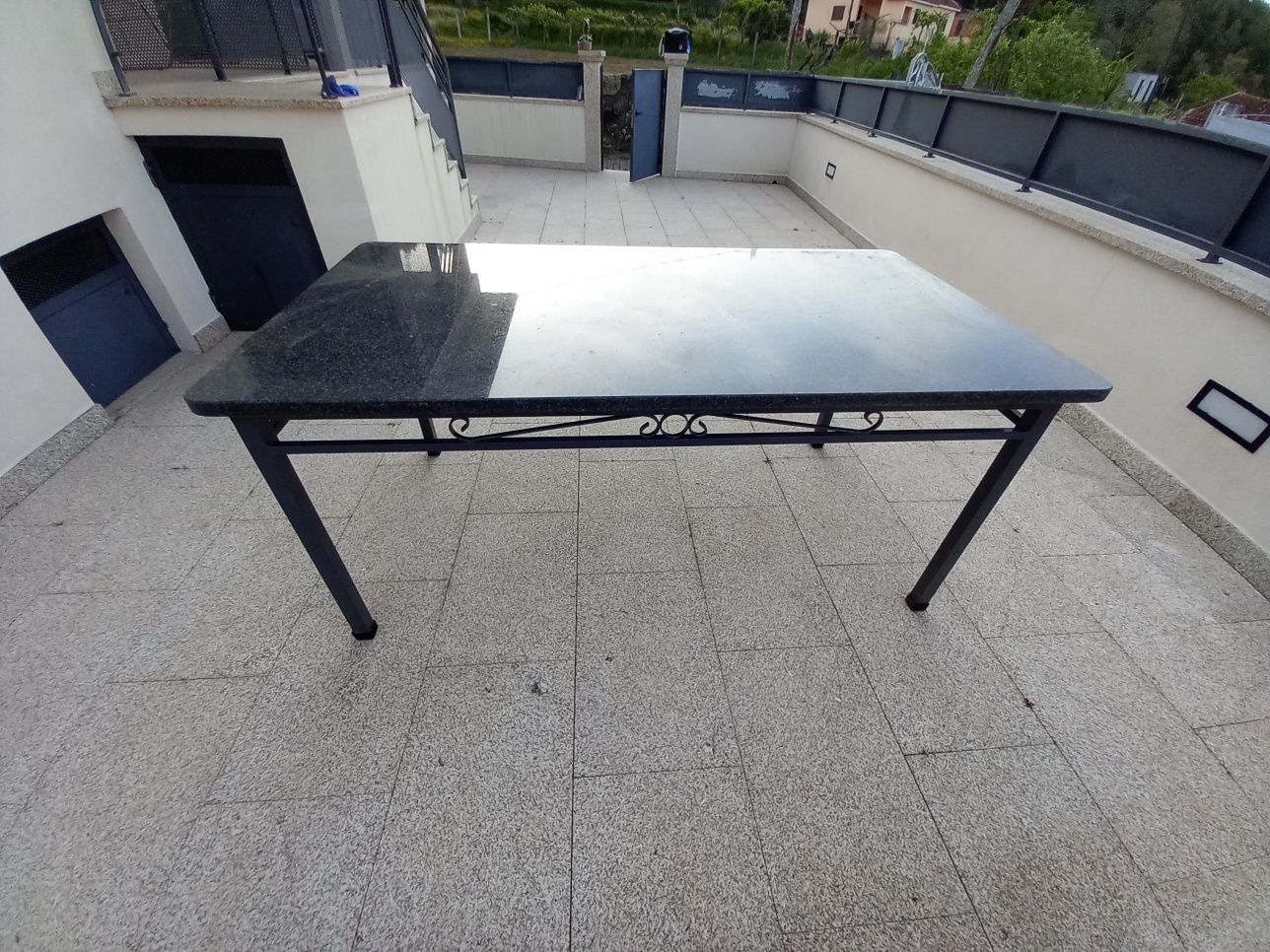 Mesa em granito preto Angola