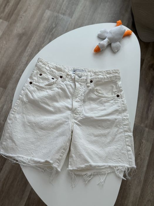 Шорти білі zara 34