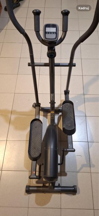 Trenażer eliptyczny