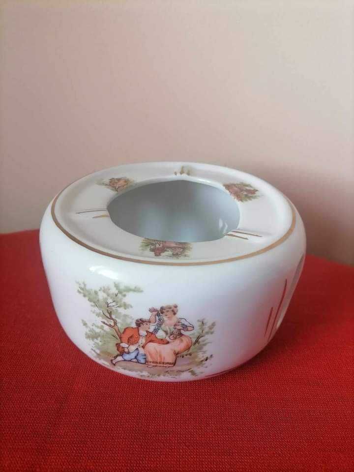 Podgrzewacz Porcelanowy Zakochana Para PRL