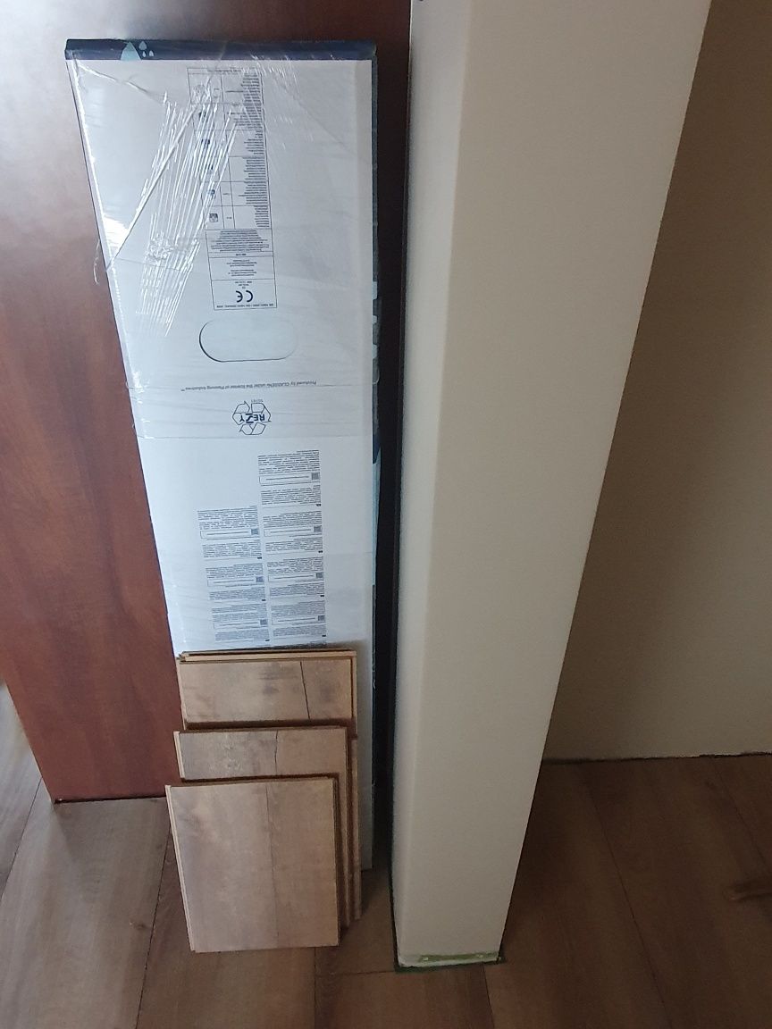 Panele podłogowe 8mm ac5 uszkodzone i pocięte + 5 całych desek = 8 m2