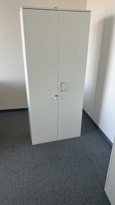 Szafa biała aktowa szafy aktowe biurowe do biur domu szkół