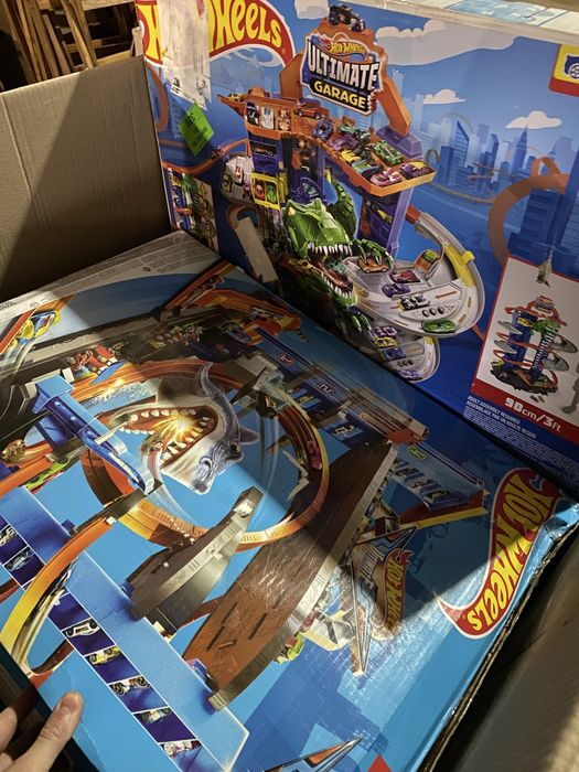Дитячі треки, іграшки бренду Hot Wheels Нові та Б/У