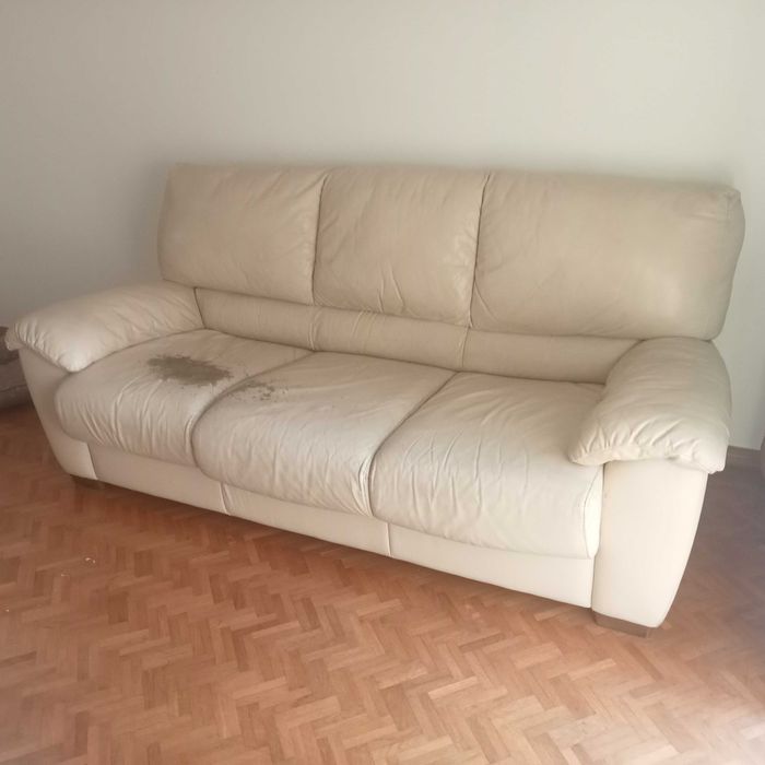 2 sofás em pele Château d'Ax