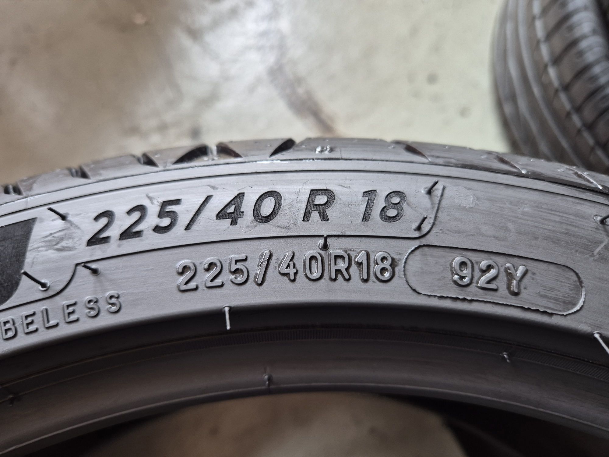 225/40/18 92Y Michelin prymacy 4  jak nowe  2024.r