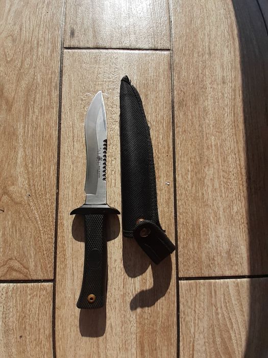 Nóż outdoor Muela Spain