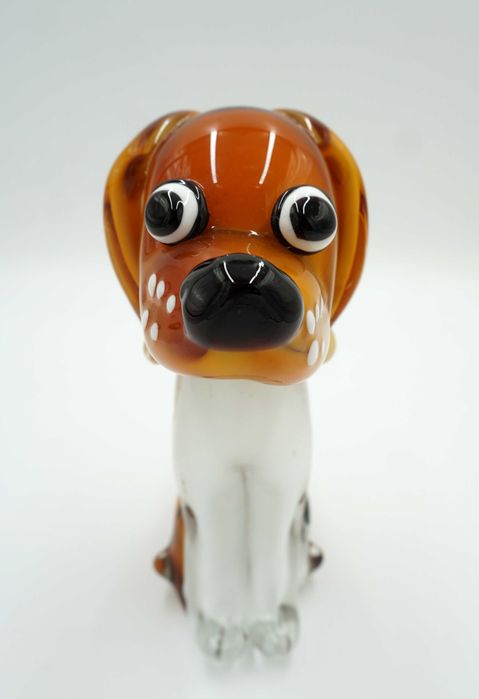 SZKŁO w stylu murano figurka pies beagle