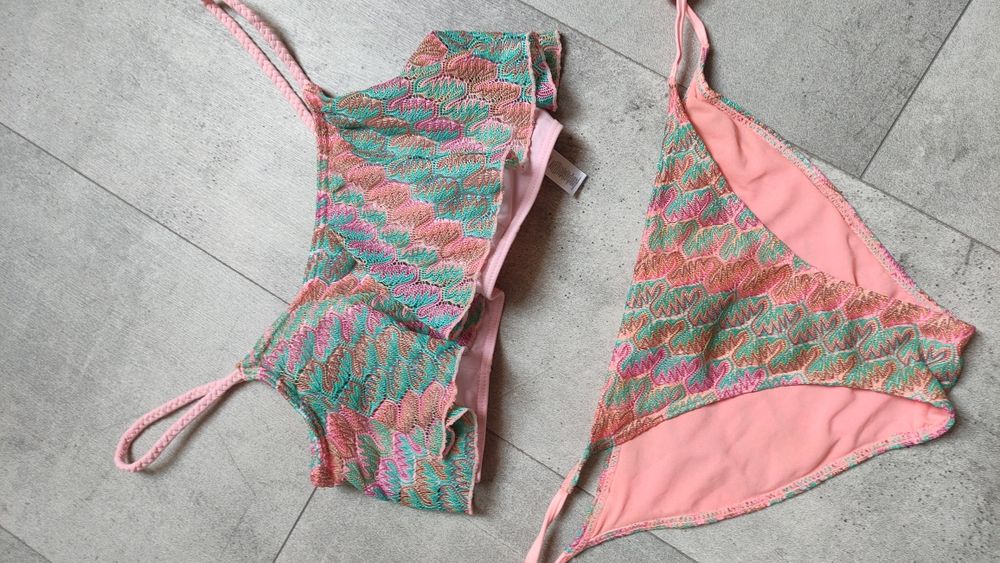 Kolorowe bikini rozm L