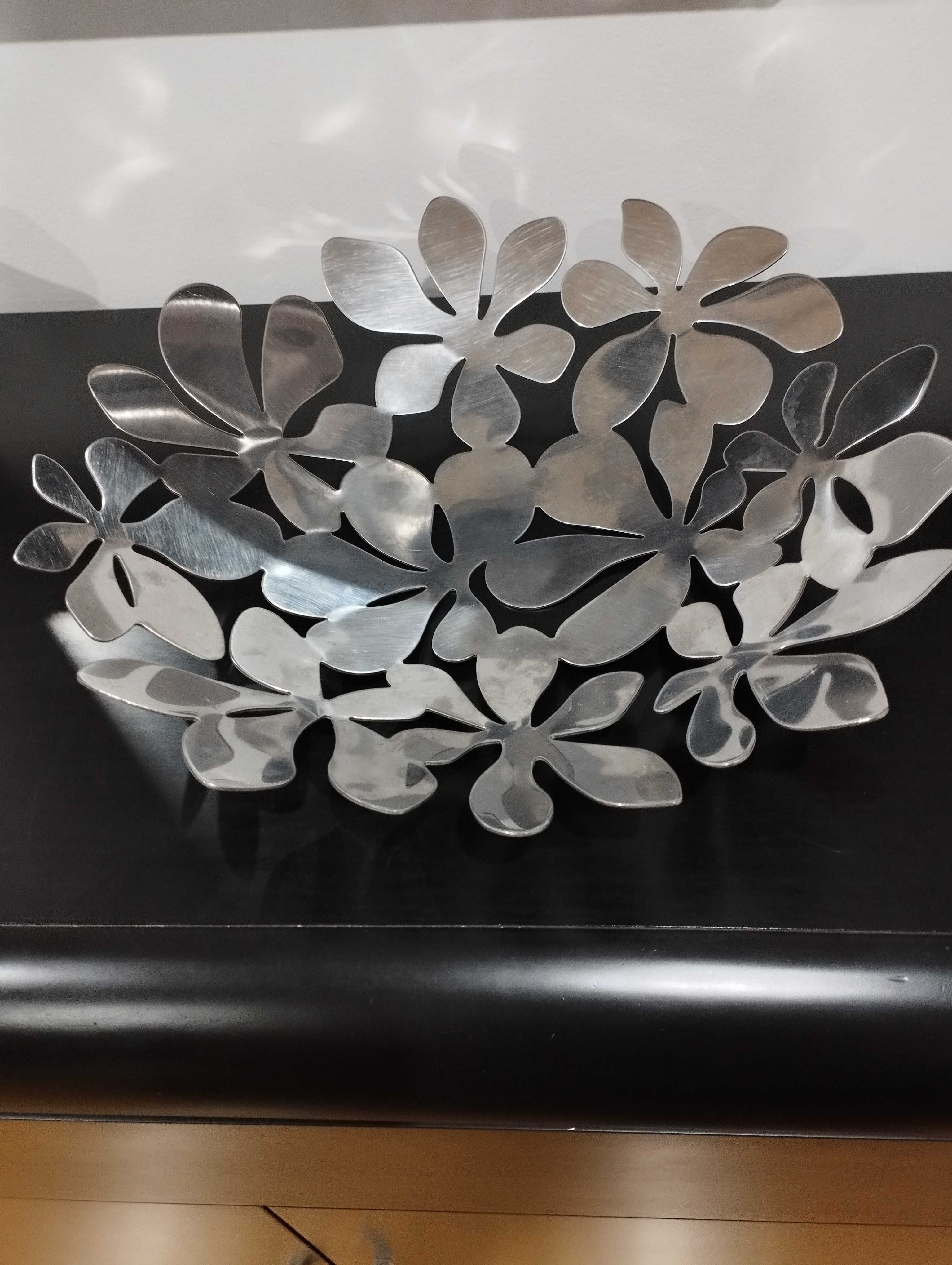 Fruteira prateada Ikea