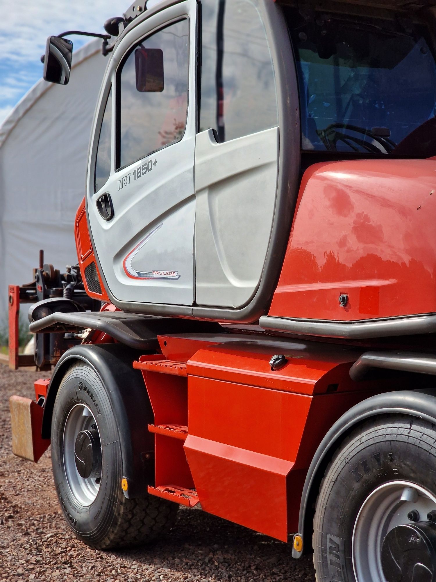 Manitou MRT1850 Plus Privilege / Widły / Kosz / Sterowanie radiowe