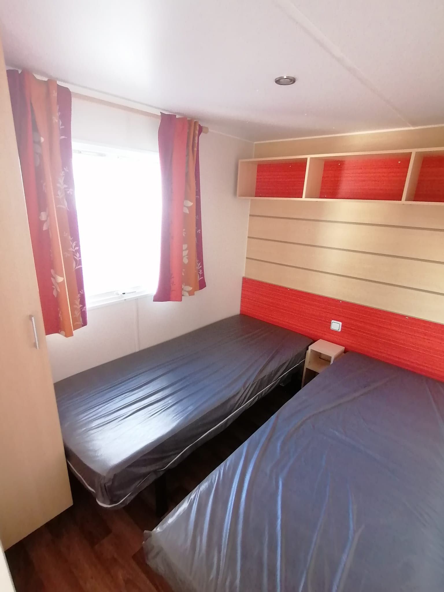 MOBILE HOME IRM SUPER MERCURE DE 8X4 METROS EM LEIRIA.