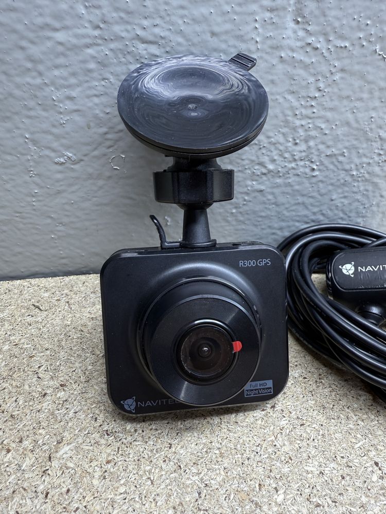 Відеореєстратор Navitel R300 GPS