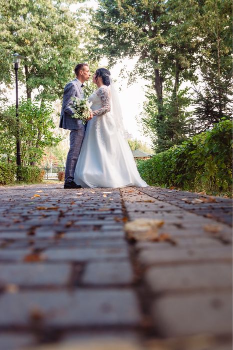 Весільна сукня