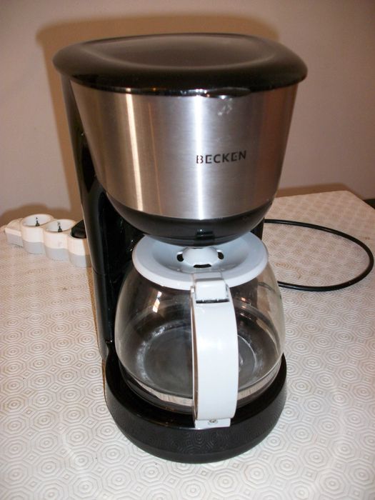 Máquina de Café Filtro BECKEN Bdcm-2179 (12 Chávenas)