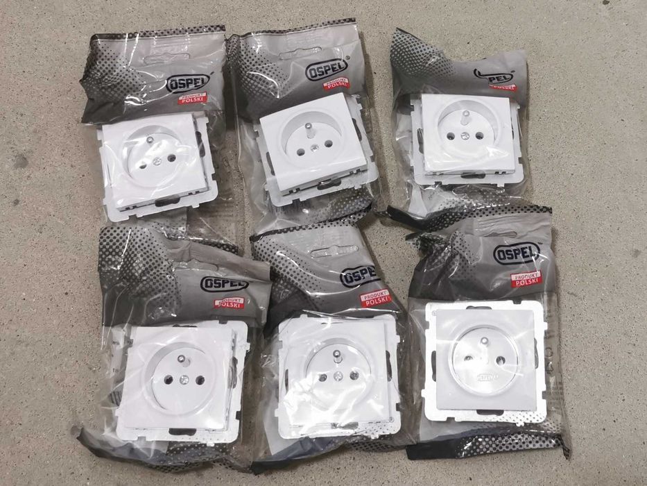 Gniazdka, ramki, przełączniki seria AS firmy ospel