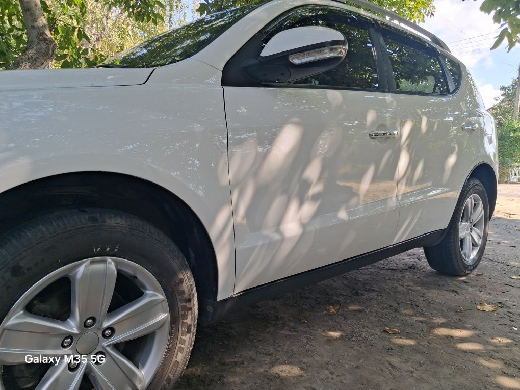 Geely Emgrand X7
