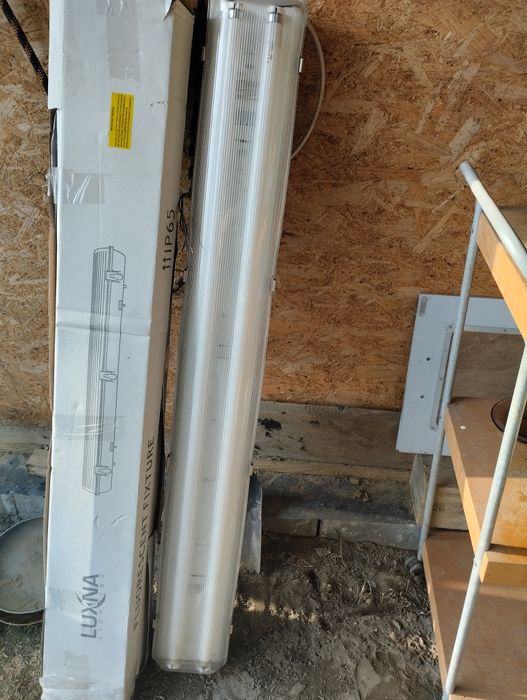 Lampy nadtynkowame LED IP 35 nowe 3 szt