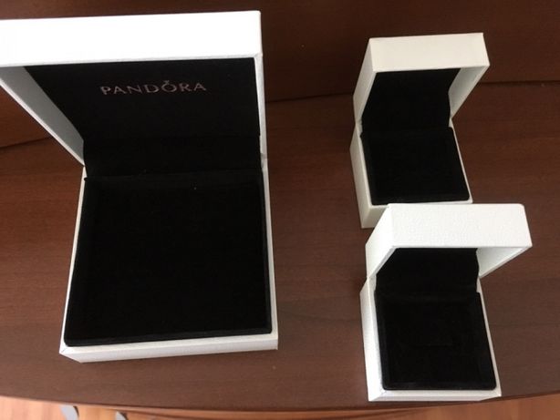 Vendo caixas da Pandora para pulseira e anéis
