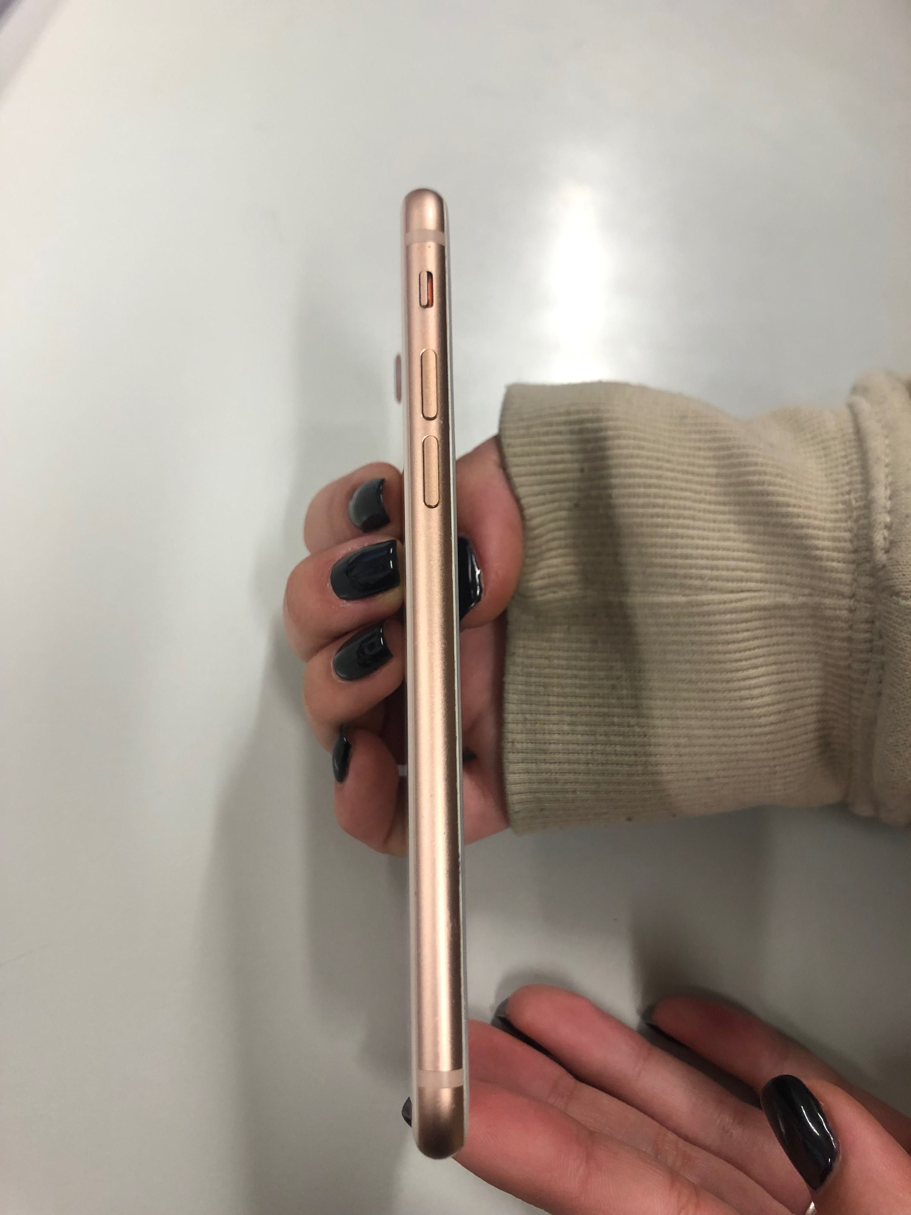 iphone 8, 180€ negociável 64g