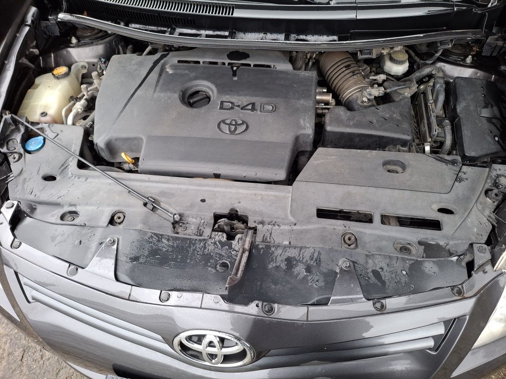 Sprzedam toyota auris lift OKAZJA