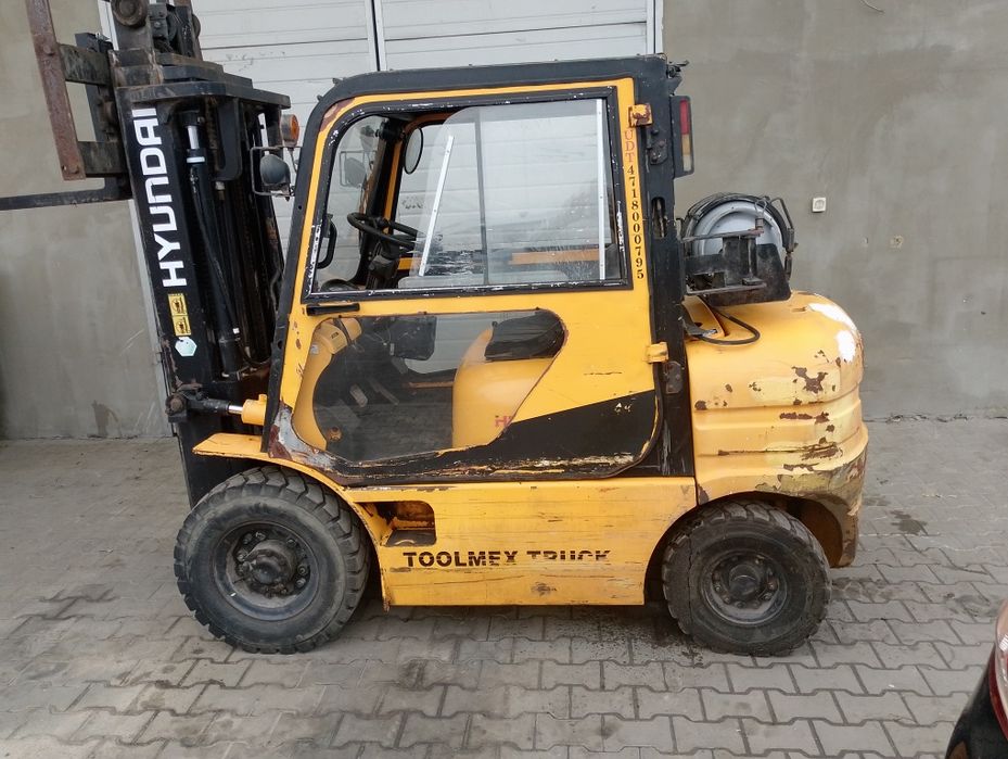 Wózek widłowy Hyundai HLF 25 ll 2004r
