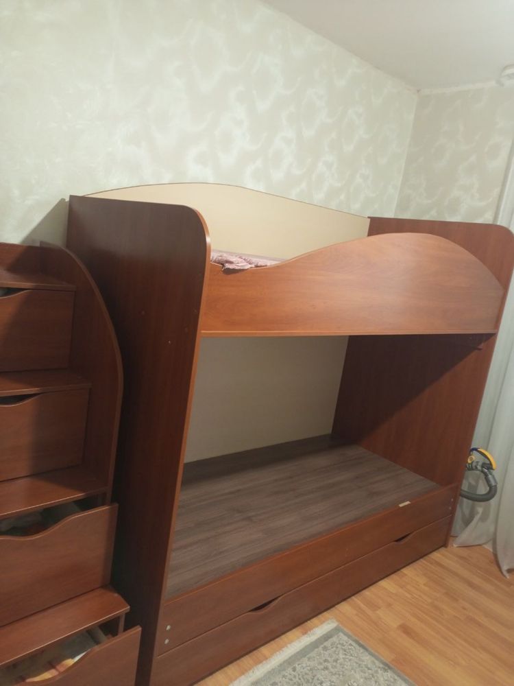 Дитяче ліжко двохярусне