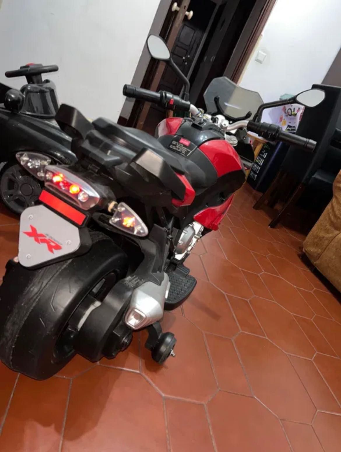 Vendo Conjunto Junior!Mota Elétrica Bmw e Carro elétrico
